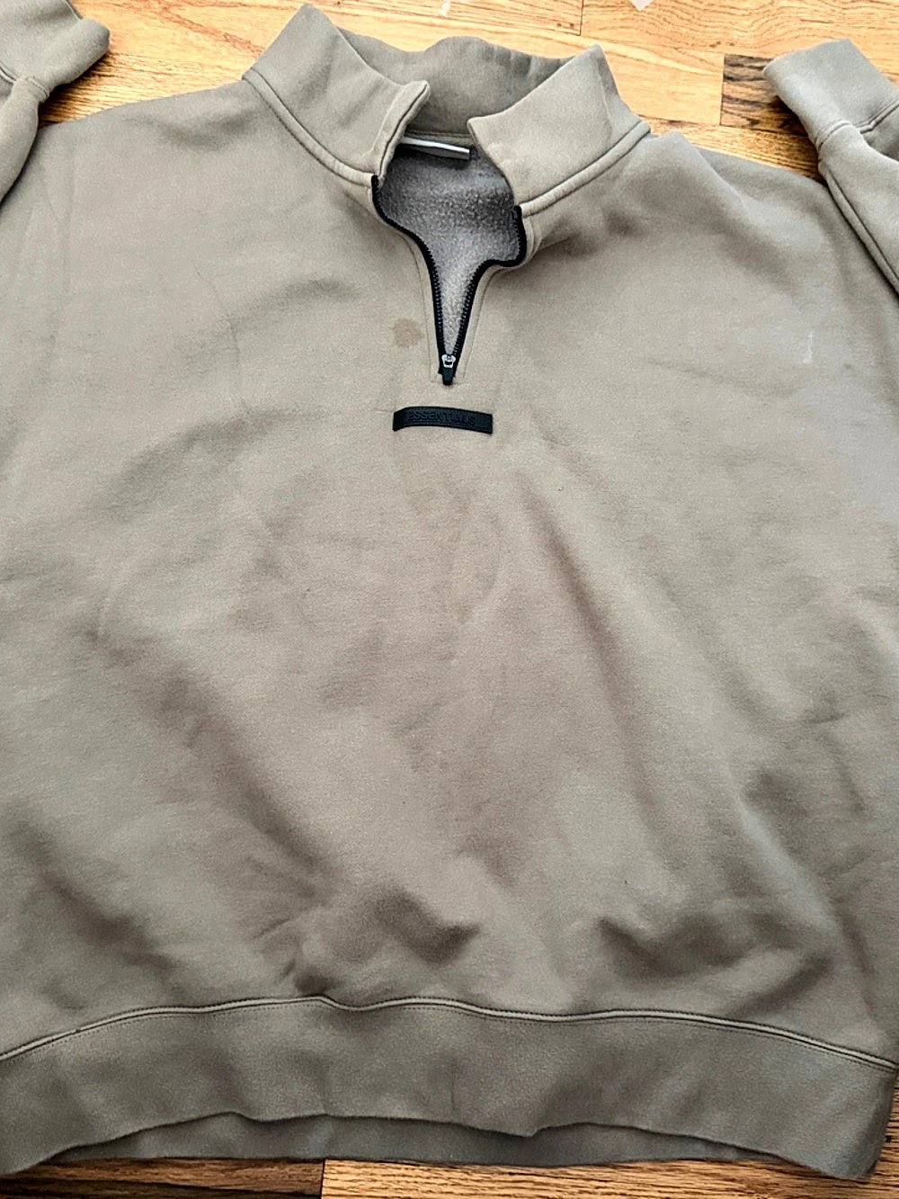 Fear of God Essentials Mockneck Half Zip Sweatshirt Large